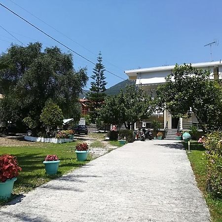 Garden House Apartment Parga Exterior photo